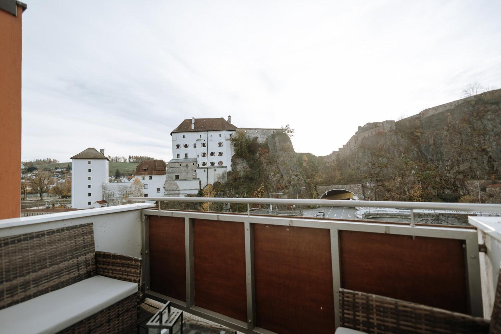 Stilvolles Appartement Mit Blick Auf Das Dreifluesse-Eck Passau Kültér fotó